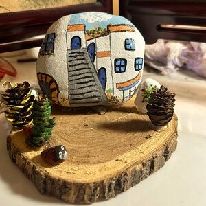 Greece place paint in stone . Whith real acorns  and wood